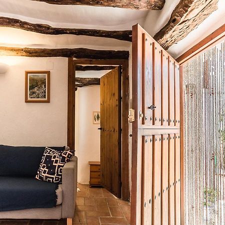 Casa Mundo - 16Th Century Traditional White Village House With Pool Pinos del Valle Exteriör bild