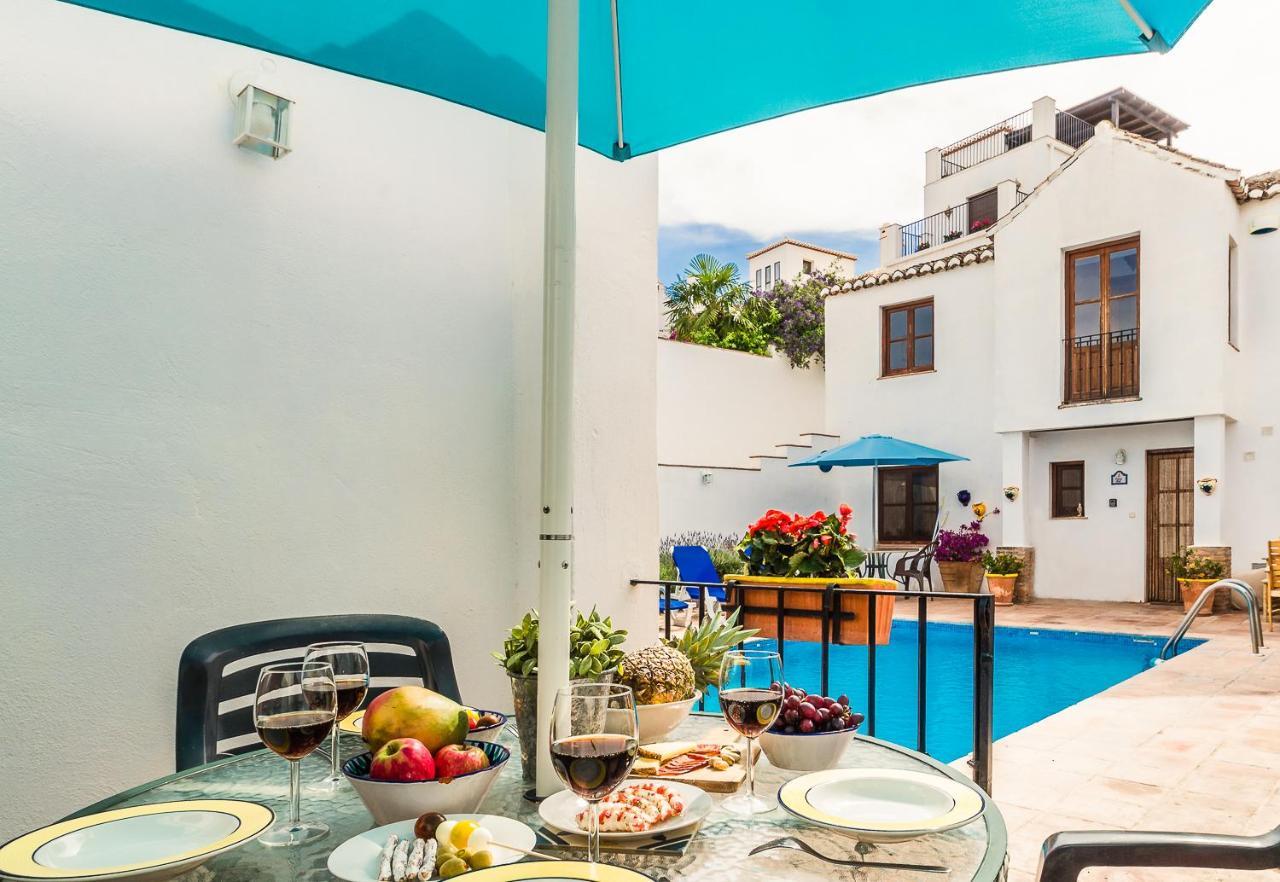Casa Mundo - 16Th Century Traditional White Village House With Pool Pinos del Valle Exteriör bild