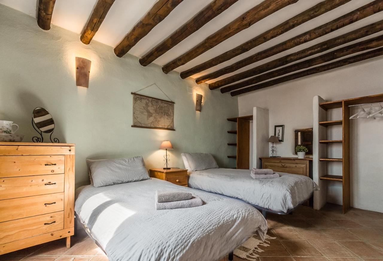 Casa Mundo - 16Th Century Traditional White Village House With Pool Pinos del Valle Exteriör bild