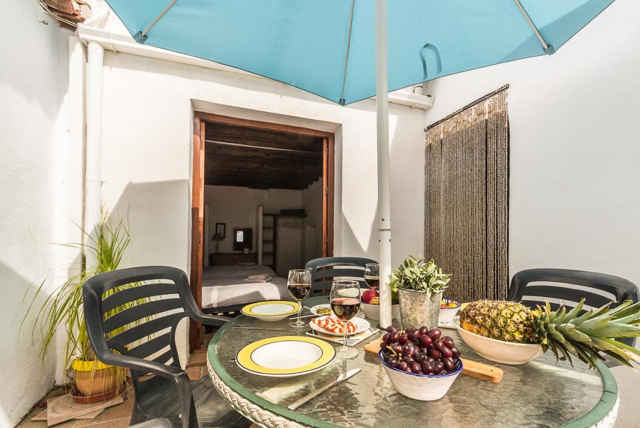 Casa Mundo - 16Th Century Traditional White Village House With Pool Pinos del Valle Exteriör bild